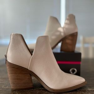Vince Camuto Gigetta Bootie